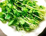 レンチン♪ スクランブルな豆苗コンビ作り方1写真