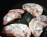 豚ロースステーキ♪バジル生クリームソース作り方3写真