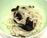 お弁当に♡ぶどうの皮で華やか玉ねぎマリネ作り方2写真