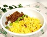 そぼろごはんに　かわいい彩り♬作り方10写真