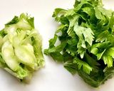 残ったセロリの葉と茎で☘️さっぱりサラダ作り方3写真
