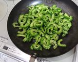 ゴーヤとハムとしめじの卵炒め作り方3写真