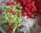 イラン料理 サラダシーラーズィ作り方1写真