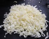 節約！ふわふわ卵焼き☆キャベツの芯＆枝豆作り方1写真