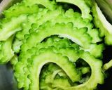 ニンニクスライス●ゴーヤーチャンプルー作り方1写真