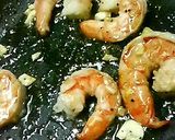 簡単！春の旨味ぎっしり海老キャベパスタ♪作り方2写真