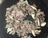 たけのこ豚肉きのこのコックリ醤油炒め！作り方3写真