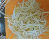 楽うまっ☆もやしとカニカマの香味ソース作り方1写真