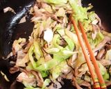 キャベツと舞茸の塩昆布バター炒め作り方4写真
