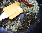 大磯屋の焼きそば麺で豚バラペペロンチーノ作り方3写真