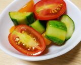 キュウリとトマトの冷たいオイスター和え作り方6写真