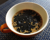 お湯を注ぐだけ☆簡単白ごまと海苔のスープ作り方1写真