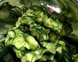 キュウリと鮭缶の和え物作り方4写真