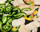 野菜ミックス＋の鶏肉ゴーヤーチャンプル作り方4写真