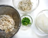 簡単！冷やしうどん☆しらすおろしと鶏梅作り方2写真