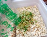 最速の野菜入りのペヤング作り方9写真