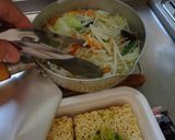 最速の野菜入りのペヤング作り方16写真