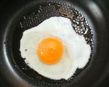 お弁当に目玉焼き作り方1写真