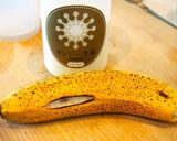 台湾バナナとガンジー牛乳でバナナジュース作り方1写真
