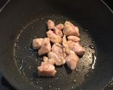 白飯に合う！夏野菜と鶏肉の時短蒸し焼き作り方2写真