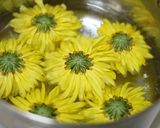 花の形のまま♪食用菊の冷凍保存方法作り方2写真