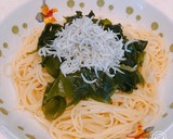 超簡単、生ワカメとしらすの和風パスタ！作り方3写真