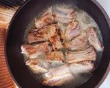 ガッツリ簡単！スペアリブのガーリック醤油作り方3写真