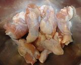 圧力鍋で☆辛口！手羽元のたっぷり胡椒煮作り方1写真