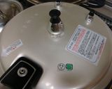 圧力鍋で☆辛口！手羽元のたっぷり胡椒煮作り方3写真