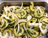 豚皮とゴーヤのサラダゴマ風味作り方1写真