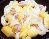 麺つゆでスタミナ肉じゃが☆優しい肉じゃが作り方3写真