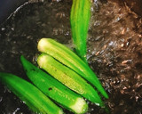 蒸し鶏とオクラの梅しそ和え☆作り方3写真