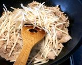 シャキシャキ☆豚バラ肉と豆苗のもやし炒め作り方6写真