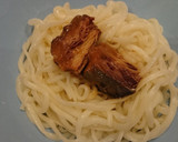 汁まで使う！サバ缶のコク旨キムチうどん作り方2写真