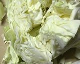 鶏もも肉とキャベツの梅肉つゆ和え作り方2写真
