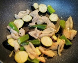 鶏皮と夏野菜の炒め煮作り方5写真