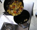 イノシシ肉でトマト肉じゃが作り方5写真