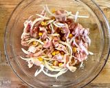 レンジで簡単!豚肉とコーンのソース炒め丼作り方1写真
