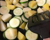 ズッキーニとじゃがいもの塩麹炒め♪作り方3写真
