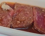 豚肩ロースのガーリック醤油漬け作り方3写真