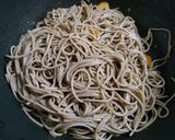 日本そばで簡単！蕎麦のペペロンチーノ作り方4写真