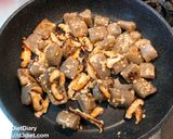 こんにゃくとしいたけの塩麹バター炒め作り方4写真