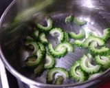 夏にピッタリ！ゴーヤのカレー♪作り方6写真