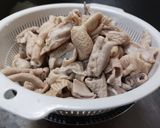 無水・林檎と蜂蜜とろける豚モツ味噌煮込み作り方1写真