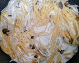 簡単夕飯昼食ワンパンで鮭と茸クリームパスタ魚料理作り方6写真