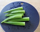 オクラの豚巻き焼き・ピリ辛ポン酢味。作り方2写真