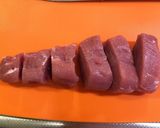 ブロック肉の方が絶対お買い得！豚ヒレカツ作り方1写真