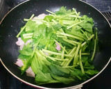 ほうれん草のベーコンバター炒め☆簡単!!作り方3写真