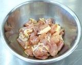 彩り野菜と鶏肉の黒酢炒め作り方1写真