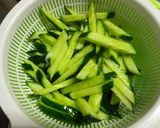 きゅうりと胸肉の胡麻マヨネーズサラダ♪作り方1写真